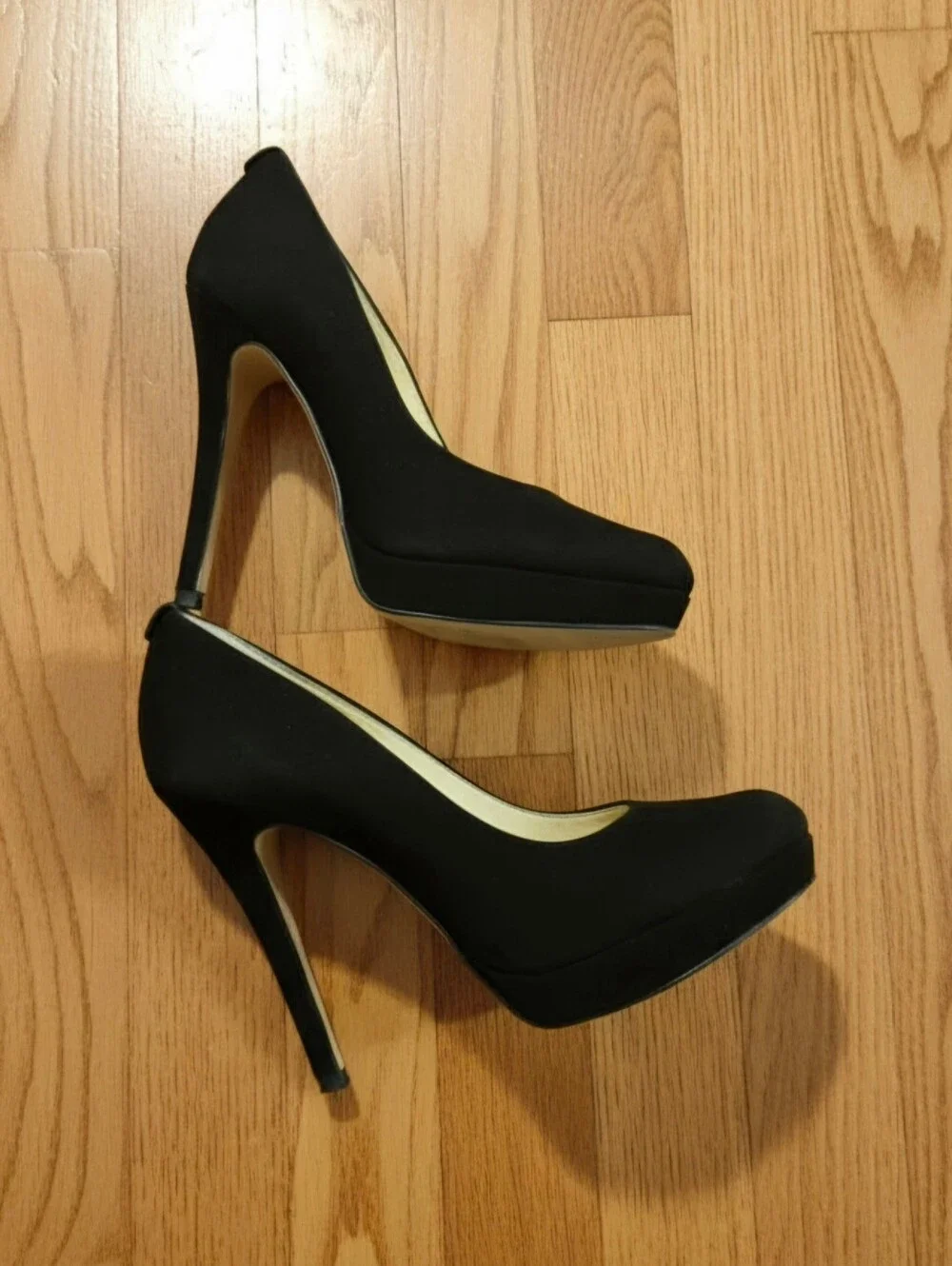 Genuine Michael Kors Women’s Black Suede Stiletto Pumps Size 7M